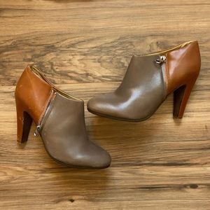 See by Chloe Bootie Two Tone Mid Heel Leather Zip Booties size 39